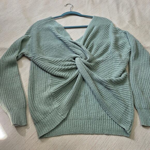 Forever 21 Woman's Light Green Sweater size S crossover back - Picture 8 of 9